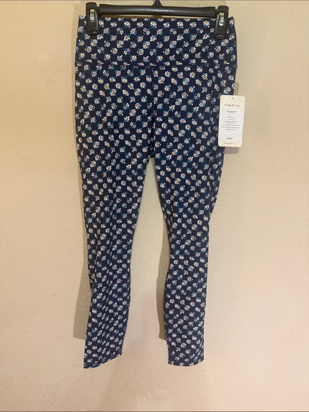 Fabletics Navy Floral 7/8 Leggings with Light Blue and White Daisies